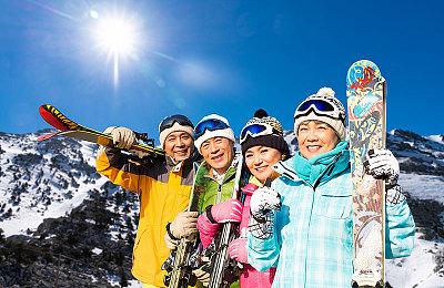 18岁独立游戏制作人打造的恐怖悬疑冒险游戏《无线电灯塔》上线Steam平台